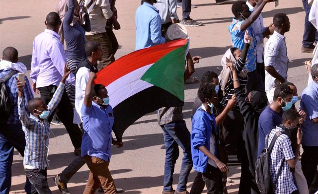 Sudán.- Las fuerzas de Sudán se incautan de armas y cinturones explosivos en una redada en Jartum 