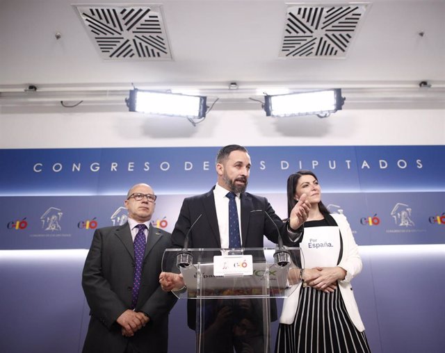 Santiago Abascal pide al Gobierno las actas de las reuniones del expresidente Zapatero con ETA