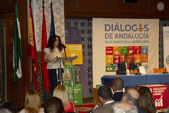 La consejera de Igualdad inaugura unas jornadas dedicadas a la elaboración del III Plan de Cooperación 2019-2023