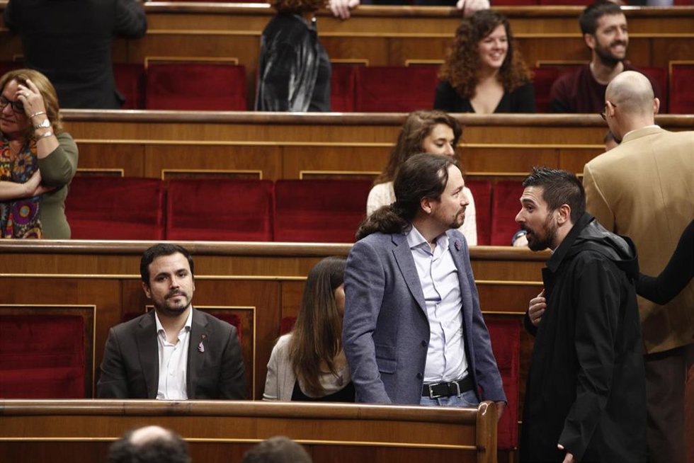 Los Reyes Felipe y Letizia, acompañados por los eméritos don Juan Carlos y doña Sofía, presiden el acto conmemorativo del 40 aniversario de la Constitución de 1978 en el Congreso, al que asisten políticos y representantes de distintas instituciones