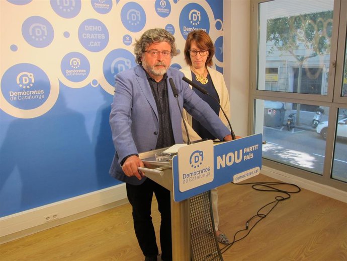 Demcrates reclama retomar la vía unilateral y defiende un "frente común" independentista