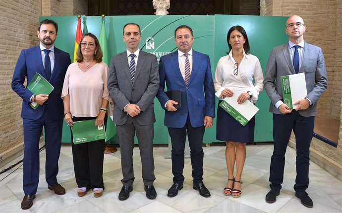 Sevilla.- La Junta presupuesta 170 millones de inversión específica para Sevilla con 14 para colegios o 32 en Sierra Sur