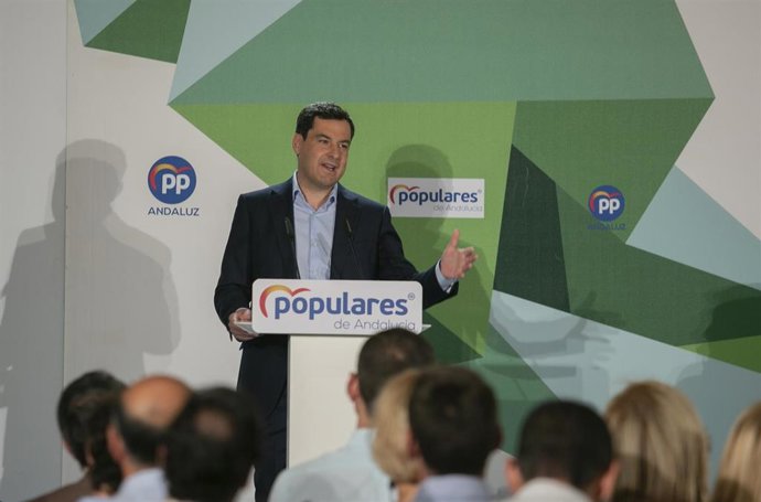El presidente del PP-A y de la Junta de Andalucía, Juanma Moreno, preside la Junta Directiva Autonómica del PP-A