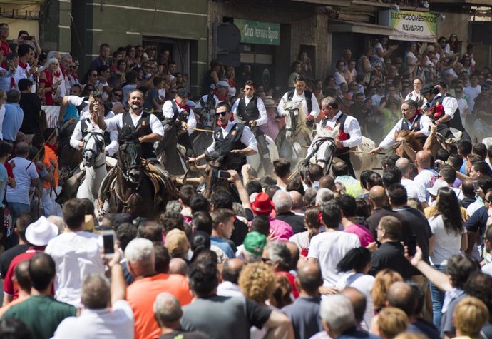 Turismo.- La Diputación subvenciona con más de 71.000 17 fiestas de interés turístico de la provincia de Castellón