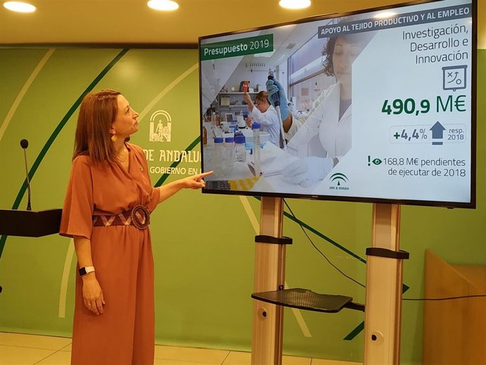 Málaga.- La Junta califica de "riguroso, realista y creíble" el presupuesto de 2019, "el más social de la historia"