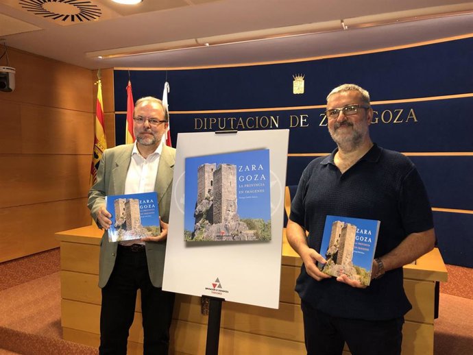 Zaragoza.- La DPZ cierra su proyecto de once guías turísticas con una publicación que reúne 200 fotos de la provincia