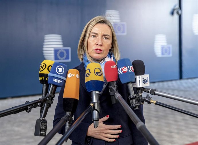 Mogherini aborda la crisis venezolana con Pompeo y avanza que "muy pronto" irá una misión política a Caracas