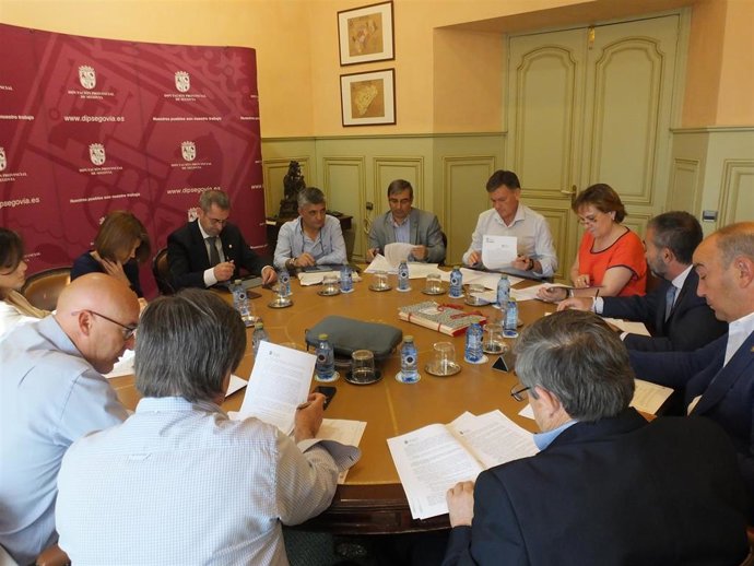 La Diputación de Segovia abona 9,2 millones de euros a los ayuntamientosen el segundo pago de la recaudación de tributo