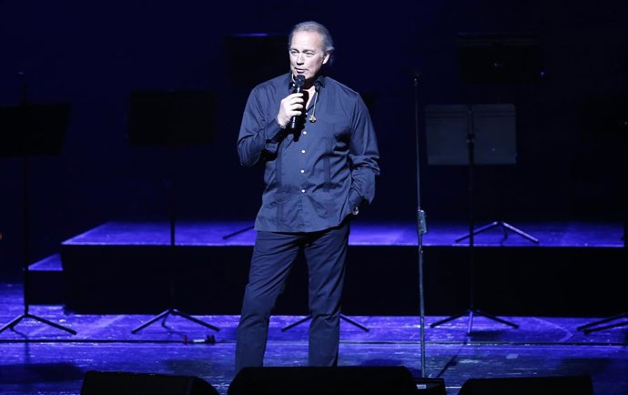 Bertín Osborne reune a sus fans en Teatro Real de Madrid: de sus hijas a Santiago Abascal