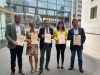 Vázquez (Cs) quiere "romper la parálisis" de los bloques de izquierda y derecha desde una posición "centrada"