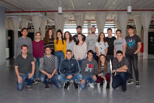 Estudiantes de Tecnologías de Telecomunicación de la UPNA se forman en electrónica digital con un laboratorio remoto