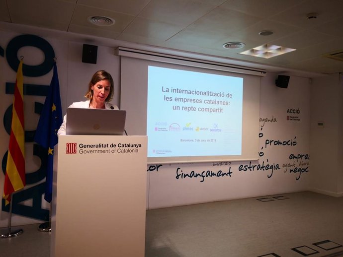 Gobierno catalán asegura que "no hace falta" que haga una declaración para que vuelvan las empresas