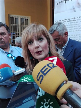 Paro.- Castilla (UGT-A) valora bajada del paro pero recalca que es empleo estacional y con poco impacto de la industria