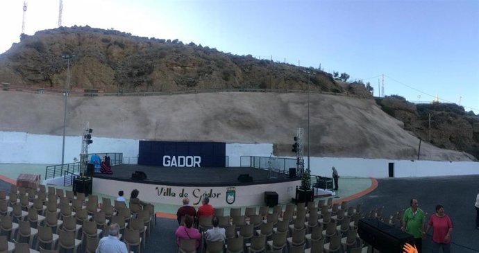 SaboresAlmería.-Los vecinos de Gádor estrenan un nuevo auditorio al aire libre para las noches de verano
