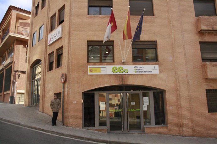 AV.- Paro.- El número de desempleados baja en 644 personas en marzo en Castilla-La Mancha y se sitúa en 171.873