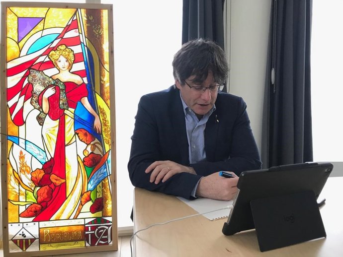 Puigdemont defensa que el Govern ha de complir el seu mandat: "JxCat no ho trair"