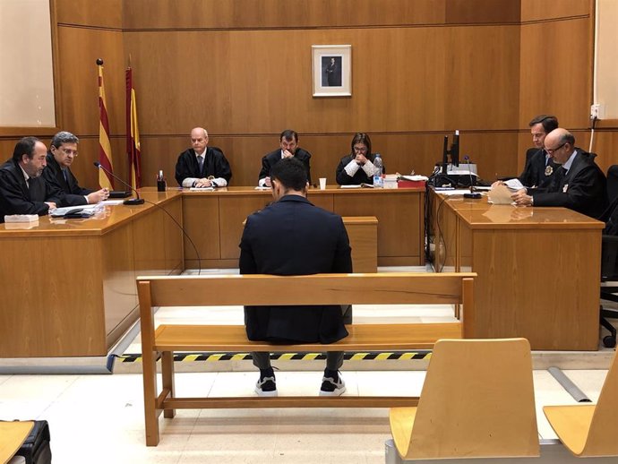 La Audiencia de Barcelona condena a Adriano por defraudar 650.000 euros aunque evita la cárcel