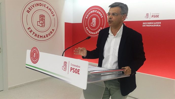 El PSOE insta a ser "serios" tras la prórroga en Almaraz e invita a construir "entre todos" una alternativa para la zona
