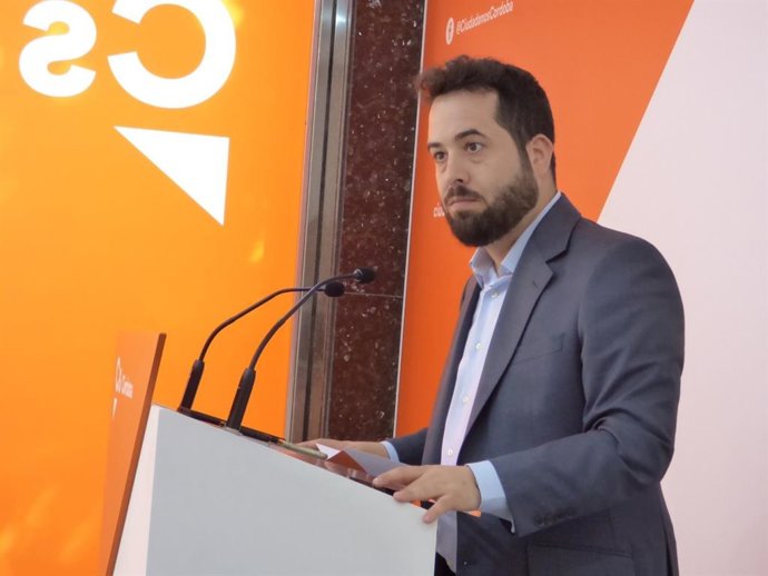 Carrillo (Cs) cree que PSOE y Vox tienen que explicar "su bloqueo" al presupuesto que "tapa carencias" de anteriores