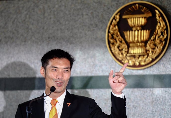 Thai parliament suspends pro-democracy lawmaker in first session