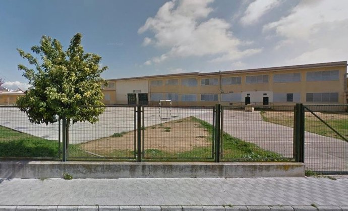 AV.-Junta avisa de 2.742 actuaciones en equipamiento educativo sin ejecutar desde 2006 por 835 millones, el 70% urgentes