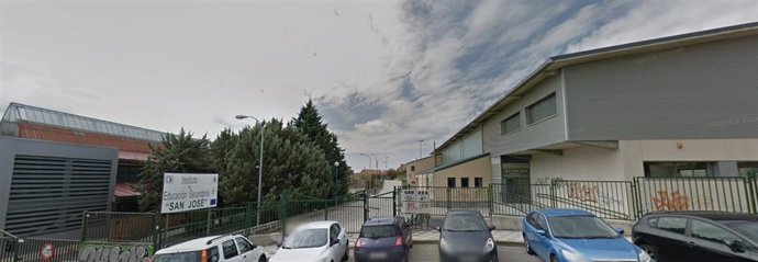 Sucesos.- Herido un trabajador en Cuenca tras caer del tejado del IES San José cuando hacía labores de mantenimiento