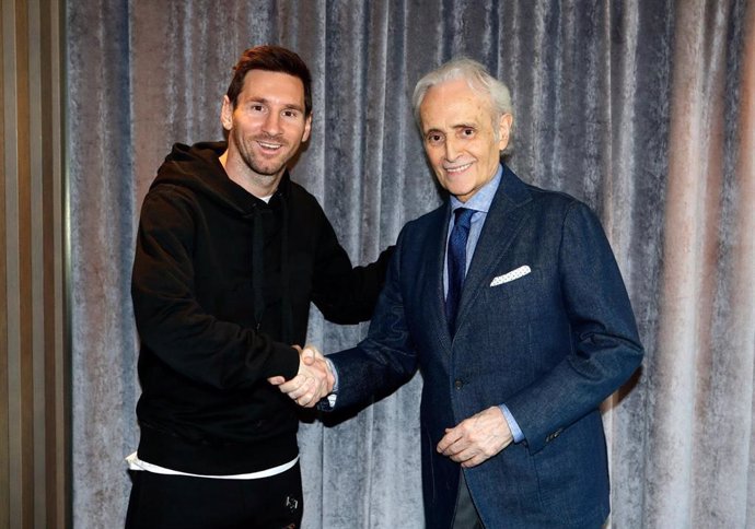 Fútbol.- Leo Messi y Josep Carreras unen sus fundaciones en la lucha contra la leucemia