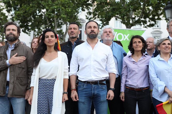 Cierre de campaña electoral de Vox en la Plaza de la Villa de París, en Madrid
