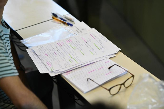 Alrededor de 300.000 estudiantes se presentan al examen de Selectividad