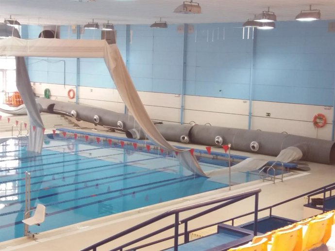 Sevilla.-Adelante Sevilla exige explicaciones tras la caída de un gran tubo de refrigeración en la piscina de San Pablo