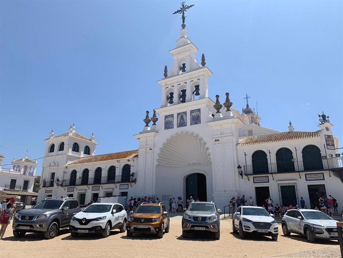 Huelva.- Ayuntamiento de Almonte firma un convenio con Syrsa Automoción, que aporta seis coches al Plan Aldea