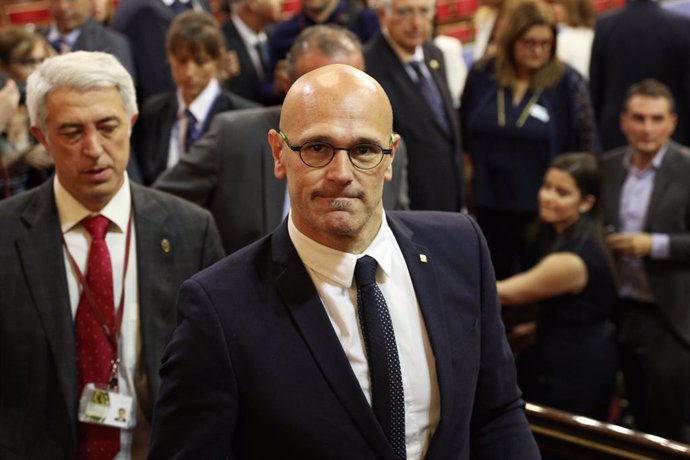 Espanya.- Els lletrats del Senat defensen la suspensió del pres Romeva en aplicació de la llei