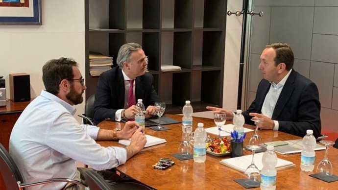 Fomento ofrece suelos a promotores para impulsar viviendas protegidas