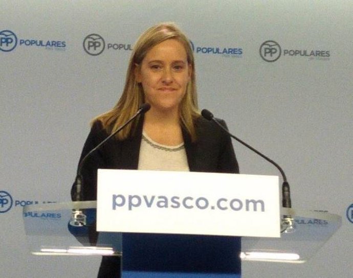 Fernández (PP) acusa a PNV y PSE de "mirar hacia otro lado" con los homenajes públicos a miembros de ETA excarcelados