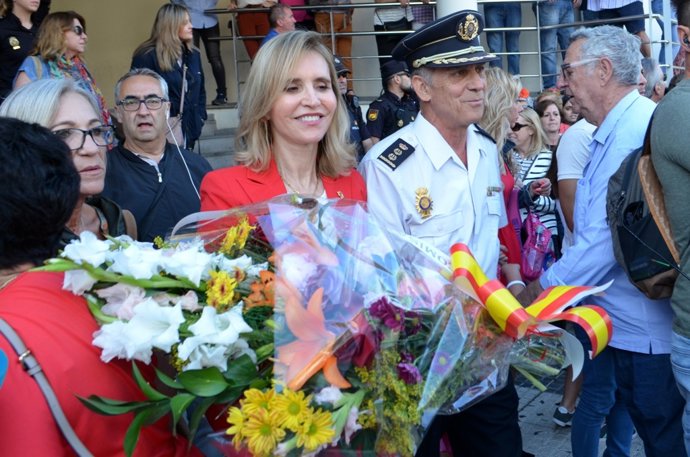 [Grupohuelva] Np Ofrenda Simpecado Sub Comisario Teniente C Ayuso
