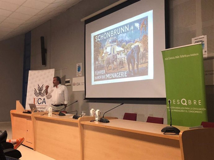 Cádiz.-Fundación Descubre y UCA celebran el III 'Espacio 100cia' para mejorar la competencia profesional de divulgadores