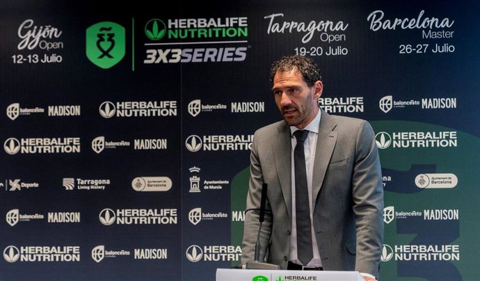 Baloncesto.- Garbajosa califica de imprescindible y excitante la nueva liga profesional 'Herbalife 3x3 Series'