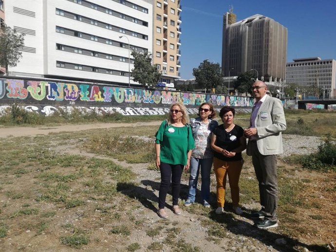 Málaga.- Adelante Málaga pide una actuación "definitiva" contra los malos olores en el Guadalmedina