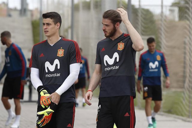 Kepa y De Gea en el entrenamiento de la selección