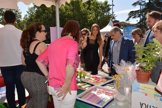 Granada.- Economía.- La Feria de Emprendimiento expone los proyectos empresariales surgidos en las aulas