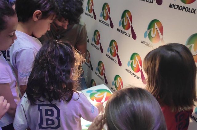 ¿Deben Votar Los Niños? En Micropolix Creen Que Deben Elegir A Sus Representantes