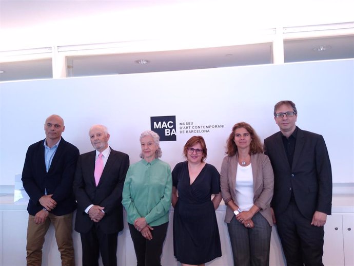 ngels Ribé y Fernando Pinós, premios Honoríficos de los galeristas catalanes