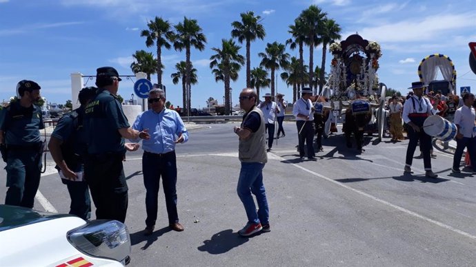 Sevilla.- Gobierno pide a los peregrinos "la máxima colaboración" con los agentes para disfrutar de "un Rocío seguro"