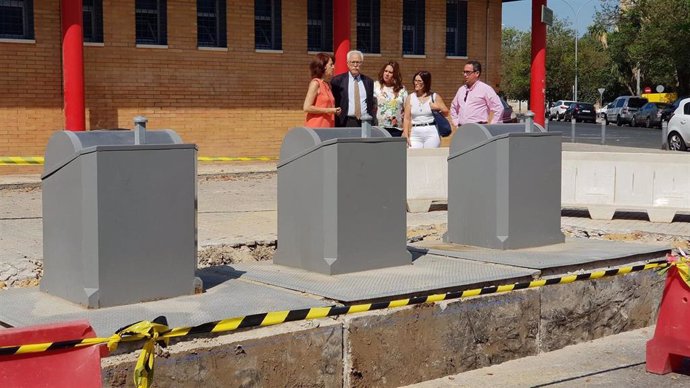 Sevilla.-Ayuntamiento pone en marcha los nuevos contenedores soterrados del Polígono Sur e inicia campaña de información