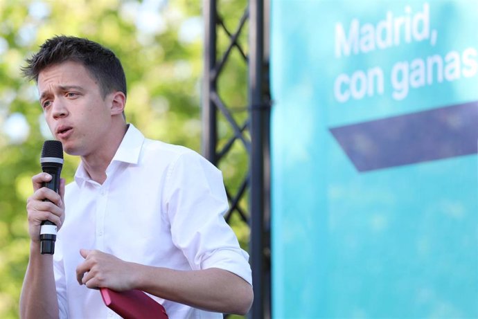 26M.- La escalada de Más Madrid al tercer lugar propiciaría un gobierno regional de izquierdas, según sondeo de El País