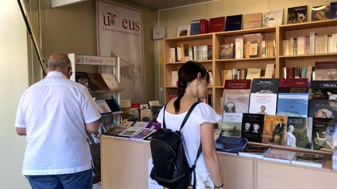 Sevilla.-'Magallanes y Sevilla', el libro más vendido de la Editorial de la Universidad de Sevilla en la Feria del Libro