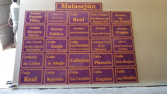 Matasejún (Soria) tendrá por primera vez placas en sus calles tras su colaboración con una asociación de Cádiz