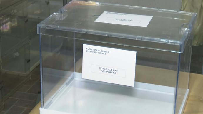 26M.- "Absoluta normalidad" en el arranque de las votaciones, salvo "ligeros" retrasos en cuatro mesas de Valncia