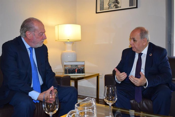 Sevilla.- Villalobos pide a la FEMP incluir "el reto de la despoblación" en el nuevo marco comunitario de ayudas