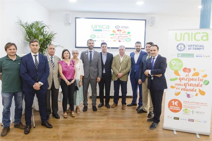 Almería.- Almería se lanza al reto de elaborar 7.000 litros de gazpacho y batir el récord Guinness solidario
